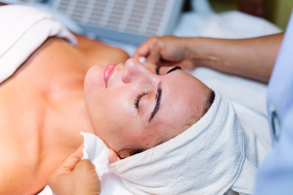 young-woman-lying-cosmetologist-s-table-during-rejuvenation-procedure